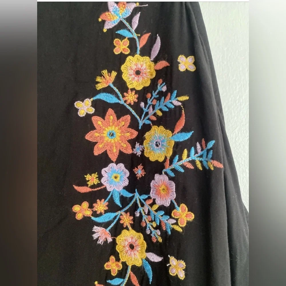 Savanna Jane Dress Women’s L Black Floral Embroidered Sleeveless A Line - Picture 2 of 8